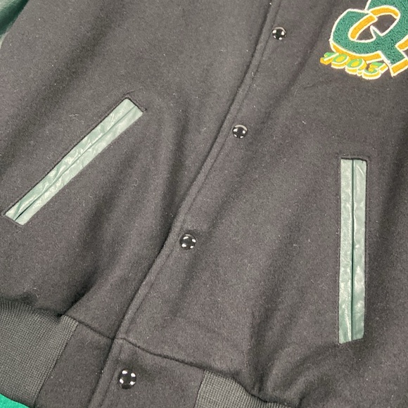 100.3 Jacket - L - Picture 5 of 6